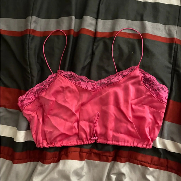 Urban Outfitters Pink Lace Crop Top - Picture 1 of 2